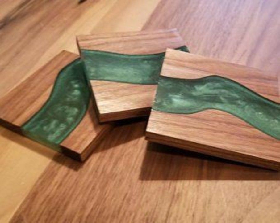 RESIN AND WOOD COASTER SET OF 4 uploaded by business on 4/19/2021