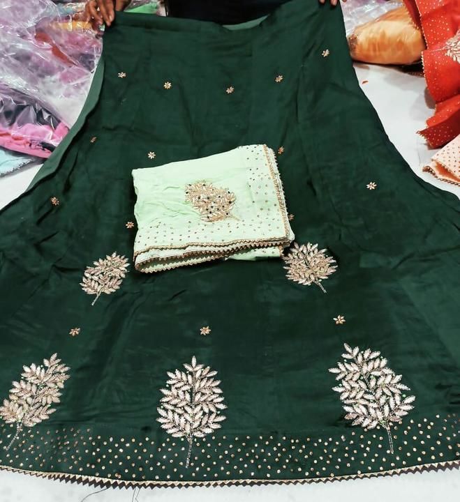 Post image *Beautiful Lahenghas*

For This Wedding Season

Designer product

Pure Uppda silk langha &amp; chinon Duptta 

Fancy katdana Nd stone work 

stitched withlining Aster can can

Rate 2350+$🤗🤗🤫
weight Approx 2kg
Length up to 42 Nd West 44