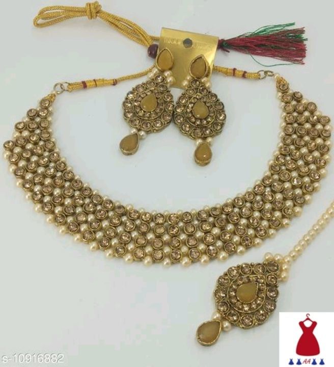 Alloy gold plated jewellery uploaded by 👗AA👗 on 4/21/2021