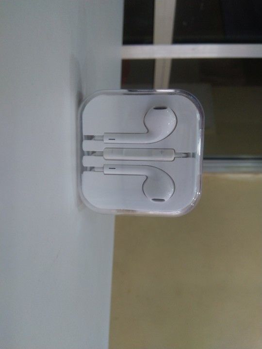 Iphone Earphone For Android uploaded by business on 4/21/2021