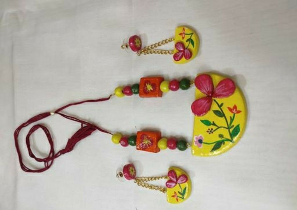 Handmade clay jewellery set uploaded by Pankh on 4/23/2021