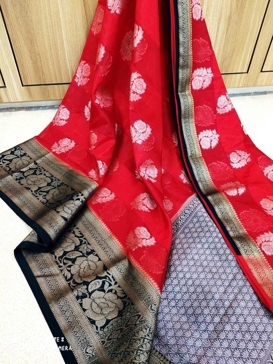 Warm kora silk saree uploaded by business on 4/26/2021