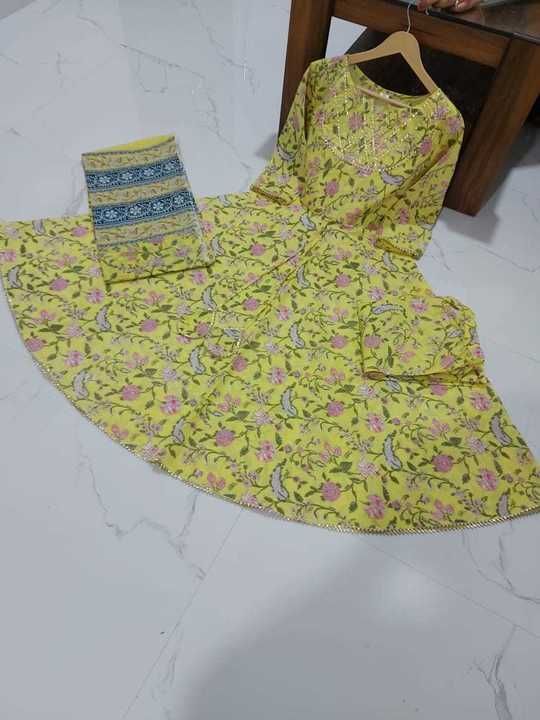 Post image New launch umberlla kurti with paint and duppta 
💥💥💥💥💥💥💥
Fabric cotton printed  
Duppta malmal printed 
Kurti lenth 46 inch 
Paint lenth 40 inch 
Duppta lenth 2.30mtr 
Size m to xxl 
Rate 1155 fs
Ready to dispatch