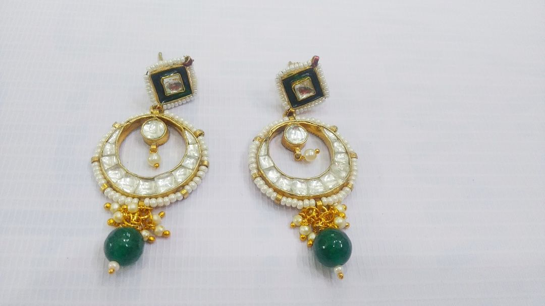 Elegant earrings ₹850 (sp. rates for bulk)
Shipping extra, done overseas

CALL 91-, 999859 uploaded by Bharatnatyam Jewellers on 4/27/2021