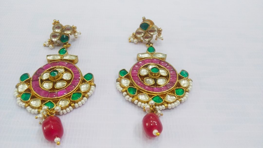 Kundan with Takkar ₹2250 (sp. rates for bulk)
Shipping extra, done overseas

CALL 91-, 999 uploaded by Bharatnatyam Jewellers on 4/27/2021