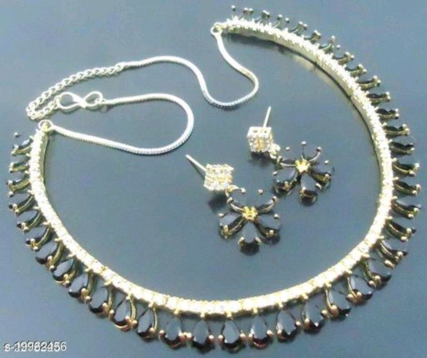 Necklace set uploaded by business on 4/27/2021