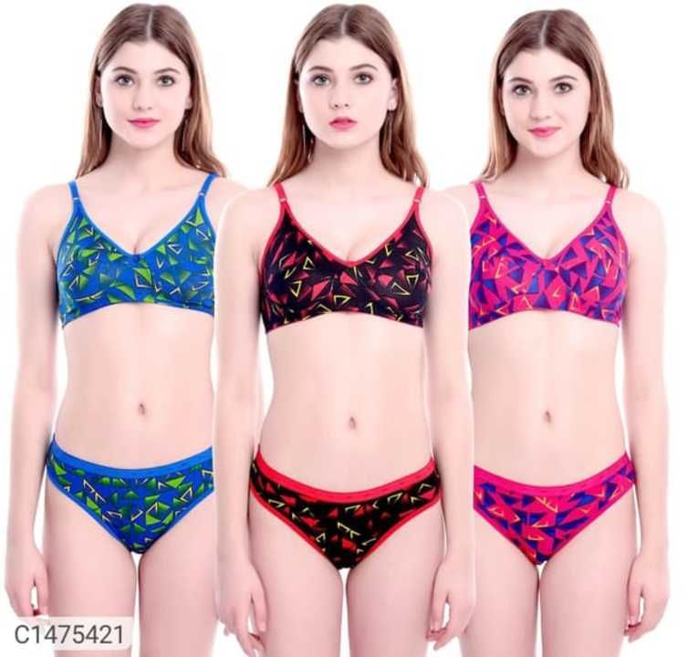 Padded bras nd panti uploaded by Umar online shopping centre on 4/28/2021