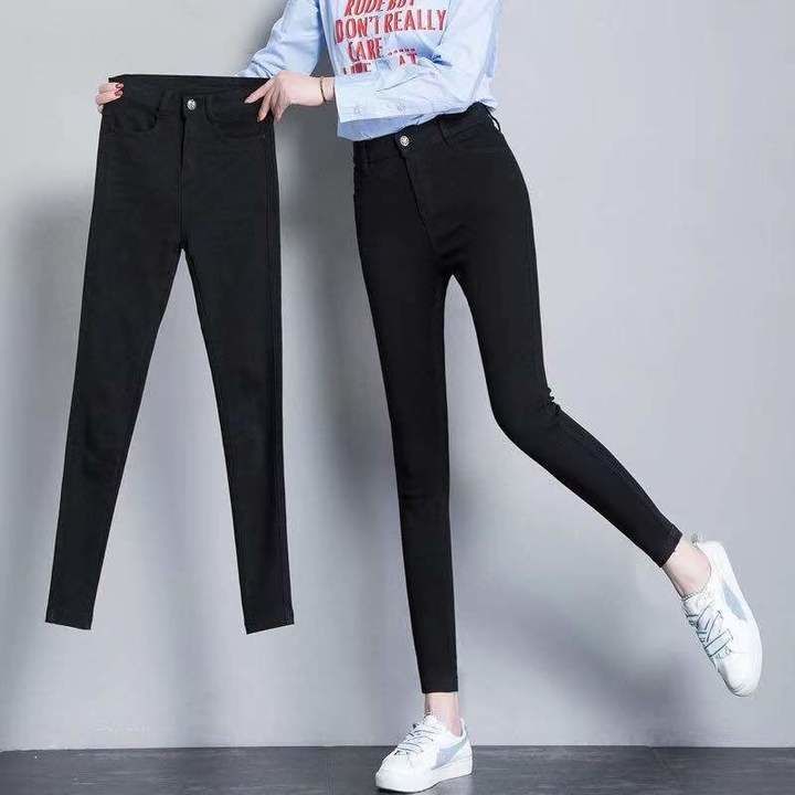 Black stech jeans uploaded by Tops on 4/28/2021