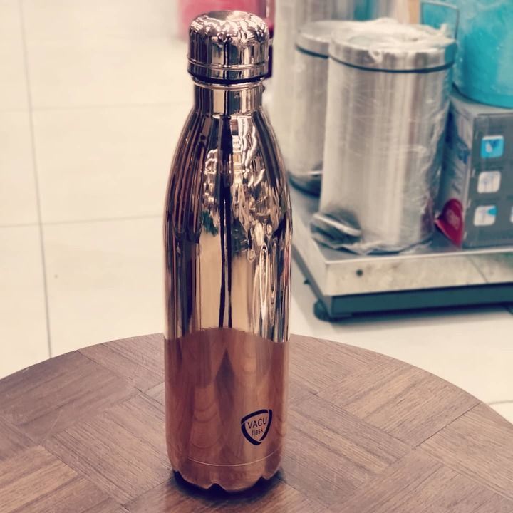 1000 ml golden hot cold bottle uploaded by Sbb world on 4/29/2021