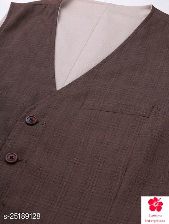 Fashionable Men Suit Sets

Fabric: uploaded by business on 5/2/2021