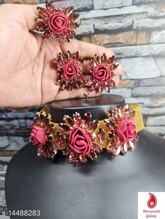 Jewellery set uploaded by business on 5/2/2021