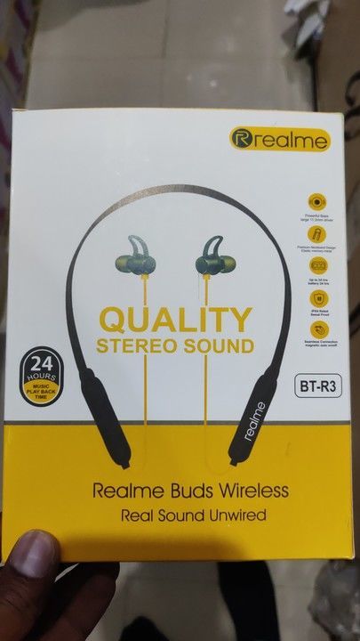 Realme Blutooth Headset uploaded by Mobizio Gadgets Shop on 5/3/2021