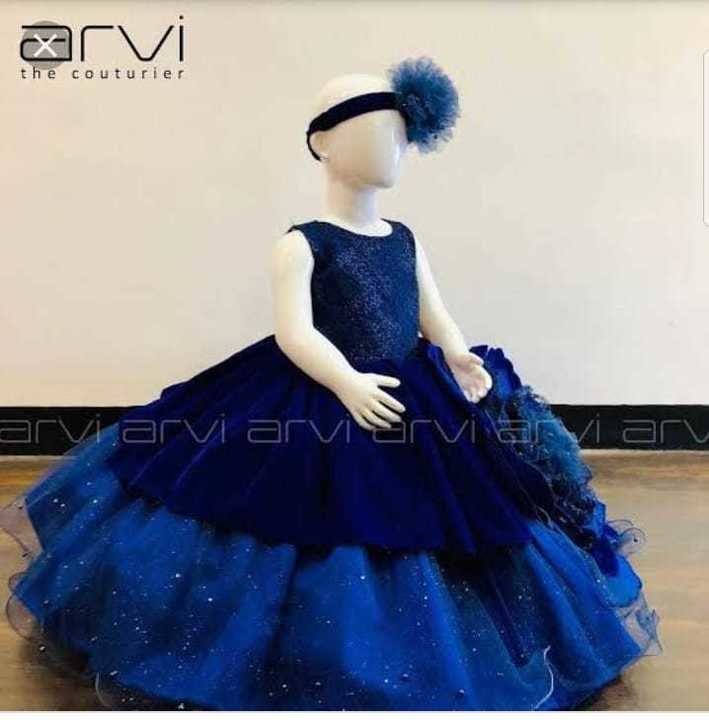 Post image Iam a reseller I want this type of frocks manufacturers... anybody have this model..