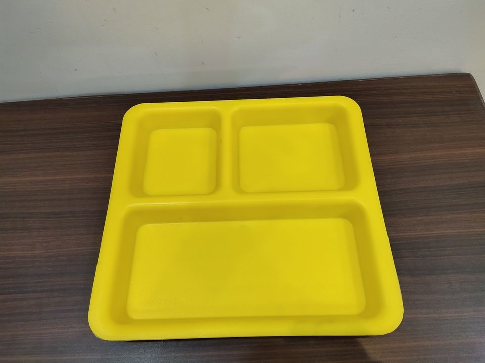 Life Plast Cafe 3 Partition Plate (10"x9.5") uploaded by Modern Crockery House on 5/3/2021