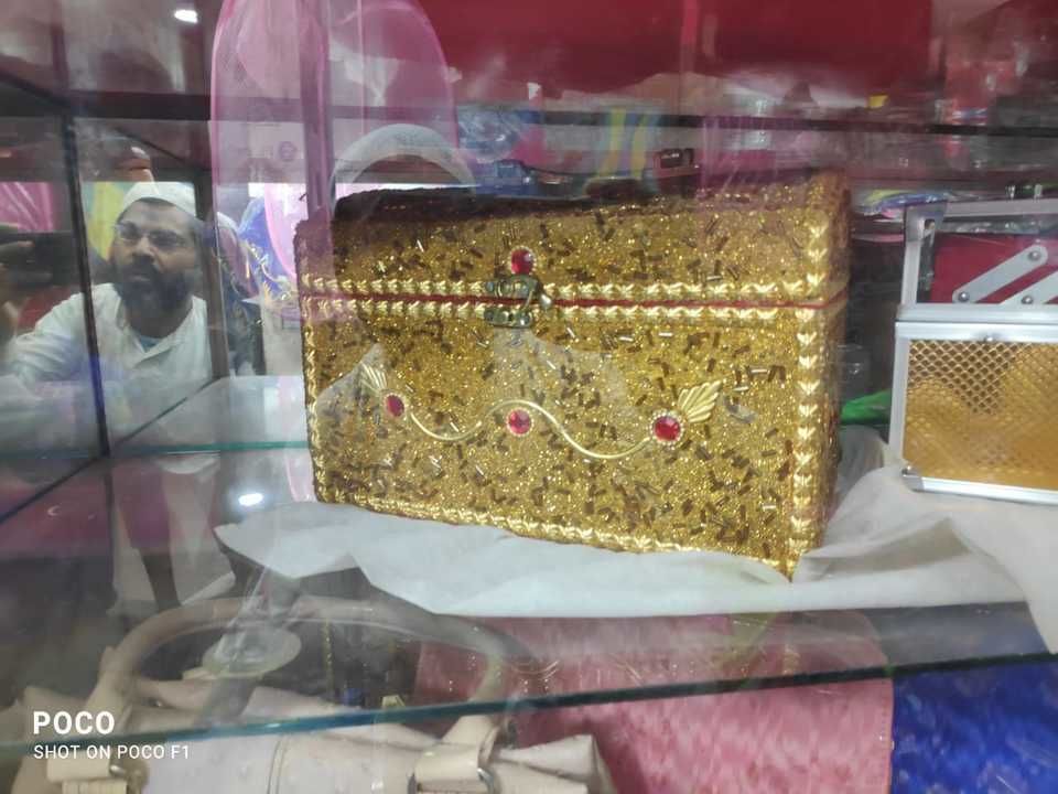 MULTI GLASS WORK BANGLES BOX uploaded by DULHAN STORE on 5/6/2021