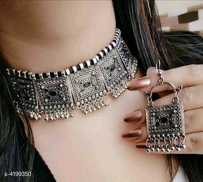 Women's Alloy Oxidised Silver Jewellery Set

Base Metal: Alloy
Stone Type: Artificial Stones
Type: N uploaded by Joyo mall on 8/1/2020