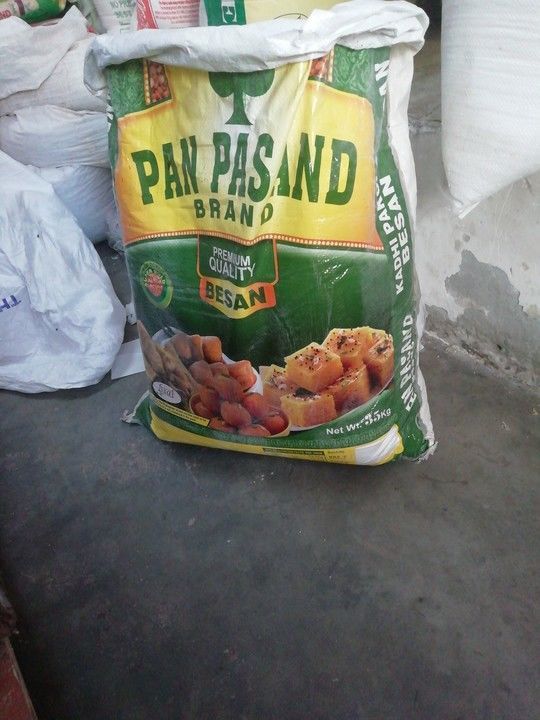 Pan pasand bareek besan 35kg uploaded by Delhi garnal store on 5/8/2021