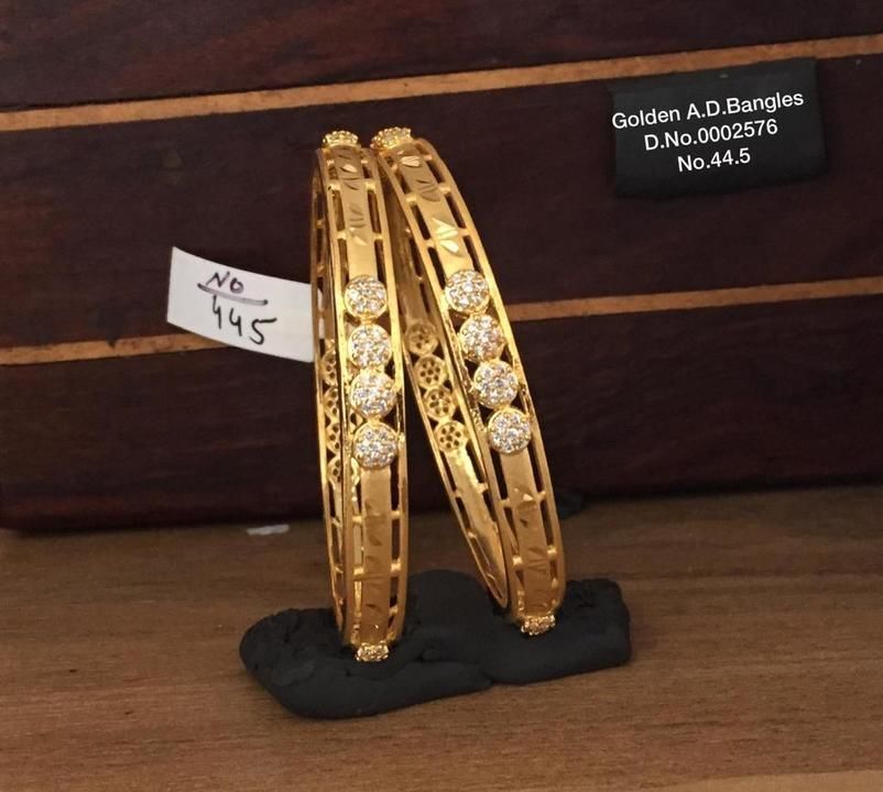 Hot seller bangles, code×16+150 (sp. rates for bulk)
Shipping extra, done overseas

CALL 91-98797333 uploaded by Bharatnatyam Jewellers on 5/10/2021