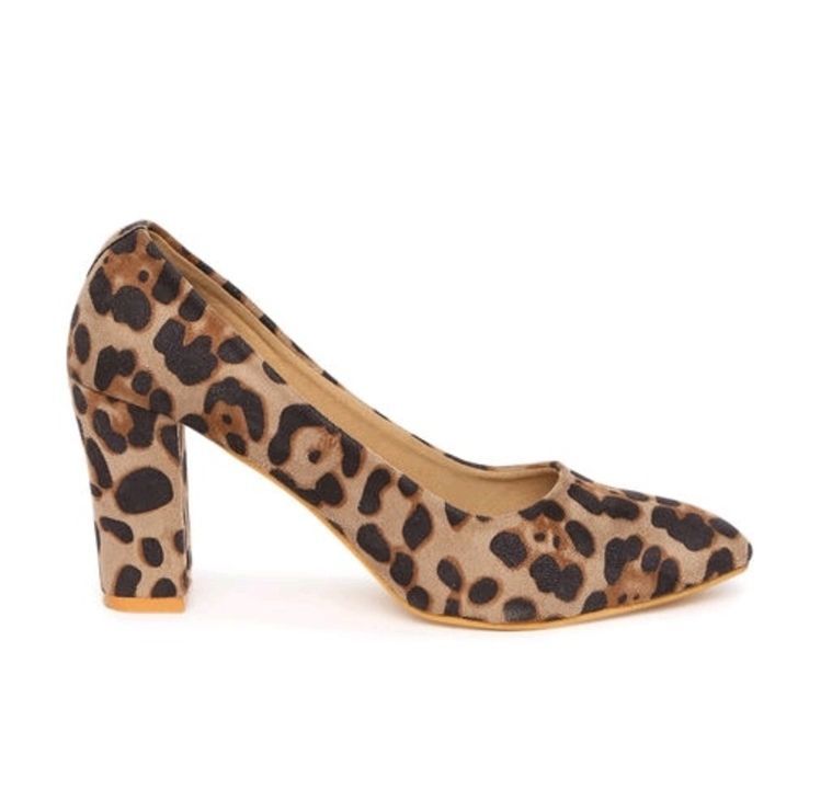 Women heels 👠  uploaded by Super Shopping Sale on 5/10/2021