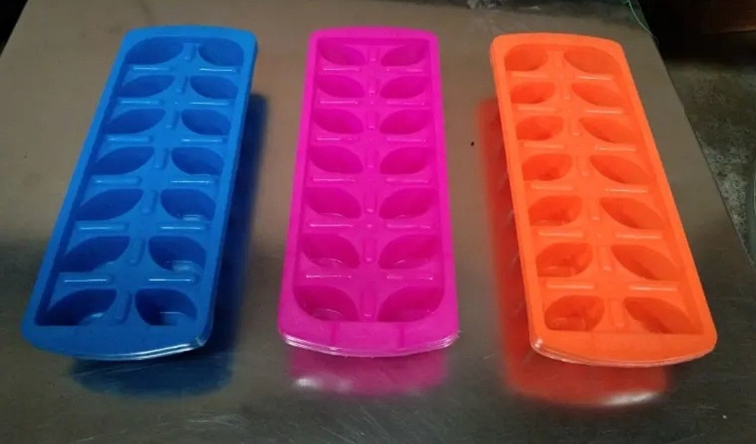 Ice tray uploaded by B.l.traders on 8/3/2020
