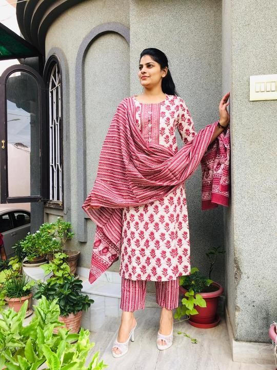 Post image *Flaunting Indianness…* 💃 

Let's Wear #traditional  👸🏻
.
*Elegant  Pure  Cotton  Suits  Crafted  with Crafted  Neck Work &amp; Crafted Dupattas*

💯% Pure Cotton 🌿
💯%  Crafted with Love ❤️
Natural Vegetable dye🌿

:Top: Pure Cotton
Bottom  :  Pure Cotton 
Dupatta : Pure Cotton Mal

Sizes : S-38, M-40, L-42, XL-44, XXL -46
Price : 1500/-

*Shipping Free*
*Limited Stock Before Booking Check Availability*