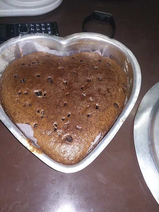 Light chocolate milk cake with choco chips uploaded by Cuisine by Queen on 8/5/2020