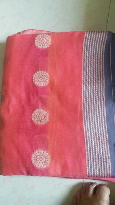 Post image I want 6 Pieces of Rajani saree.
Chat with me only if you offer COD.
Below is the sample image of what I want.