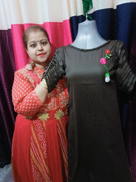 Kurti with designer sleeves uploaded by business on 5/20/2021
