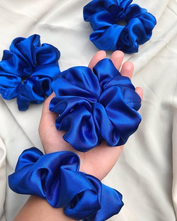 Blue scrunchies uploaded by Artscraftscollections on 5/21/2021