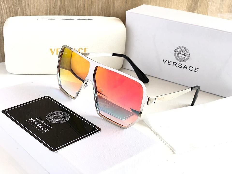 Post image VERSACE
Uv protected
HIGH QUALITY
unisex
Wayferer
Live images 
Given

999- with plain case
1199/- with original case

Free shipping