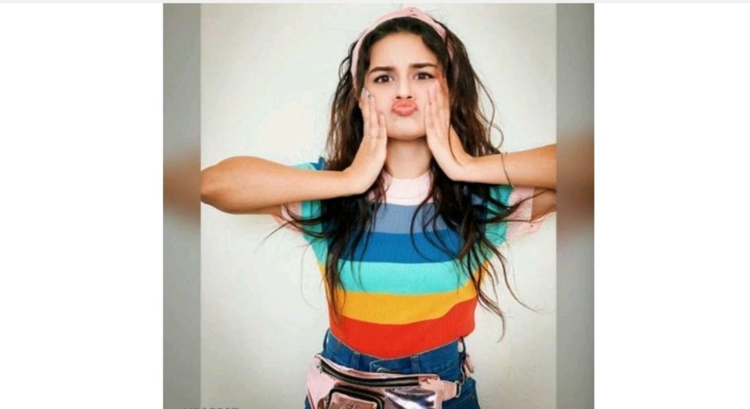 Rainbow crop top uploaded by Sunshine you on 5/22/2021
