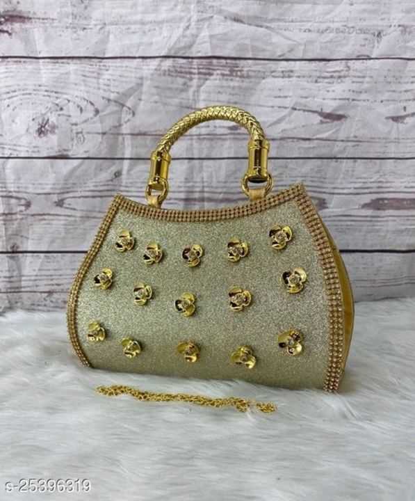 Trendy women bags uploaded by HM COLLECTION on 5/23/2021