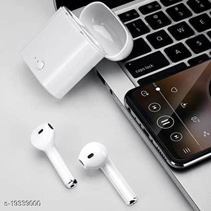 Wireless bluetooth Airpods
 uploaded by Ak online Shop on 5/24/2021