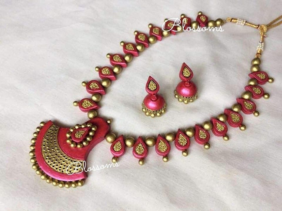 Pink and gold grand haram set. Color customized. uploaded by business on 8/7/2020