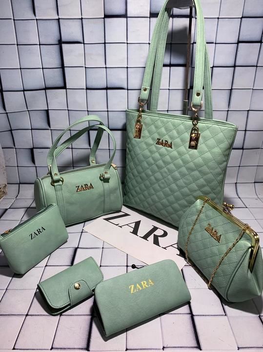 Post image Zara 😎

6 pc combo set 🥰
Restock in Demand 
With 4 new best colours

With 2 compartment 😍
Back zip 👜
Inner zip pocket 

With fancy sling 👛
Hand bag 👝
Pouch 
Key 🔑 holder

Available @ 1100

😀😀😀😀