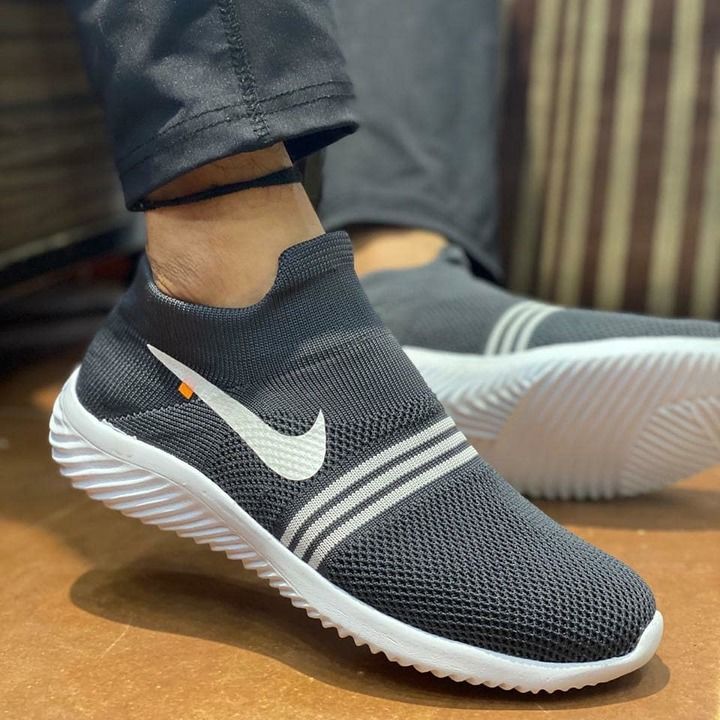 Post image NIKE CASUAL SHOES
PRICE:509RS/-
SIZE:6 TO 10 AVAILABLE