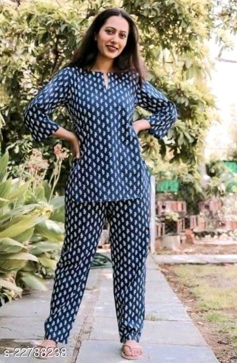 Product image of Checkout this hot & latest Nightsuits
Stylish rayon night suit, price: Rs. 599, ID: checkout-this-hot-latest-nightsuits-stylish-rayon-night-suit-13dee605