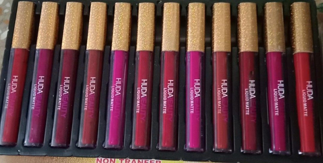 Lipstick box uploaded by Shoping hub on 5/31/2021