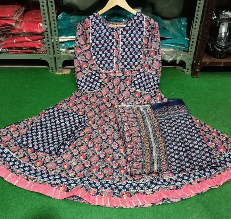 Post image 👗👗 *NEW LAUNCH👗*

AAA+ QUALITY 👗👗

⭐work. 
*Fabric  COTTON KURTI  PANT WITH DUPATTA*  

*Available Size:M/38, L/40, xl/42 xxl 44*
 
*Price 799/-*
Ship extra 
*Same Day Dispatch*

*Full stock available*adi