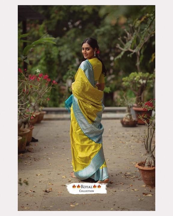 Banarsi saree uploaded by Maa bhatiyani designers on 6/1/2021