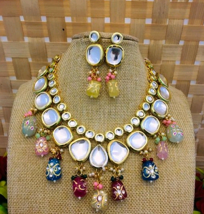 Post image I want 1 Pieces of I want jewellery collection for reselling 
Only manufacturers kindly contact reseller please stayawa.
Chat with me only if you offer COD.
Below is the sample image of what I want.