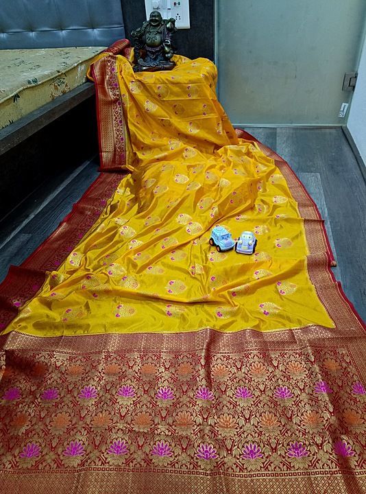 Raw silk fully weaved with jari and meena thread weaving with Rich Pallu uploaded by business on 8/10/2020