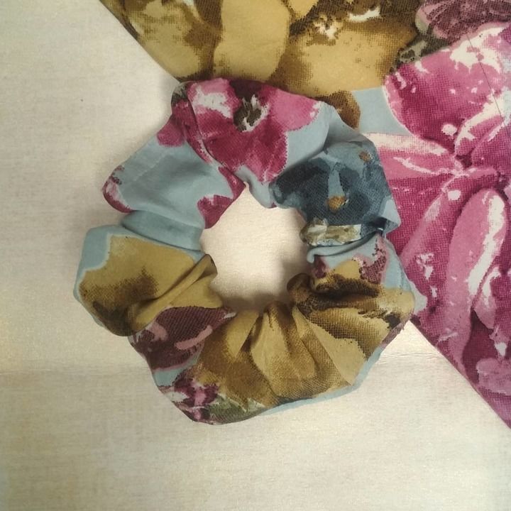 Floral scrunchie  uploaded by Handmade  on 6/5/2021