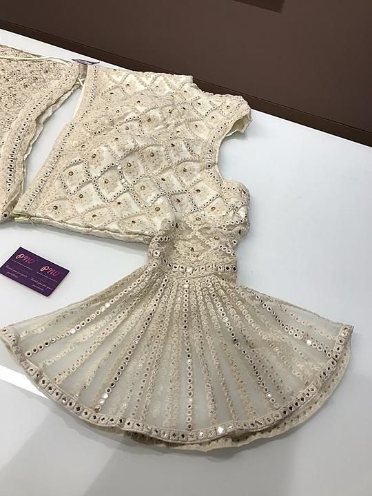 Post image K 124433
Pure karachi work beautiful lahnga 
With silk inner 🥳🥳🥳
Full karachi work on lahanga n crop top with fine foil work all over lahnga 
👌👌👌👌❤️❤️❤️❤️
Superb quality n designer PC 👌👌
Designer sleeves 😍😍😍
With net dupatta 👌👌👌👌
Size 38 40 42 ( free size )
Price 5600+$
🤩🤩🤩🤩🤩🤩
