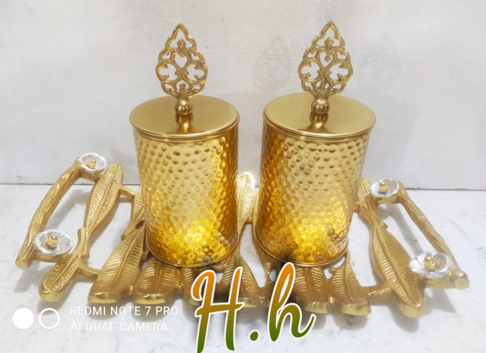 Metal Tray gift Hamper uploaded by Hina Handicrafts on 6/6/2021