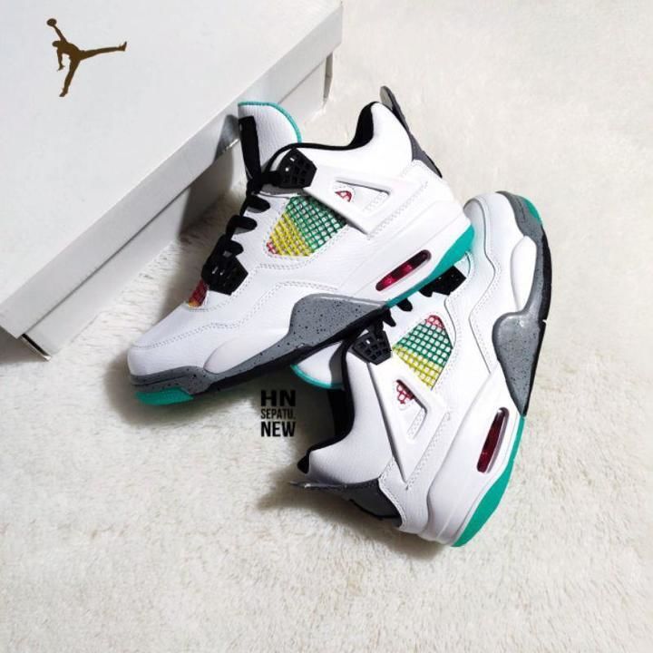 Air jordan retro 4 uploaded by business on 6/8/2021