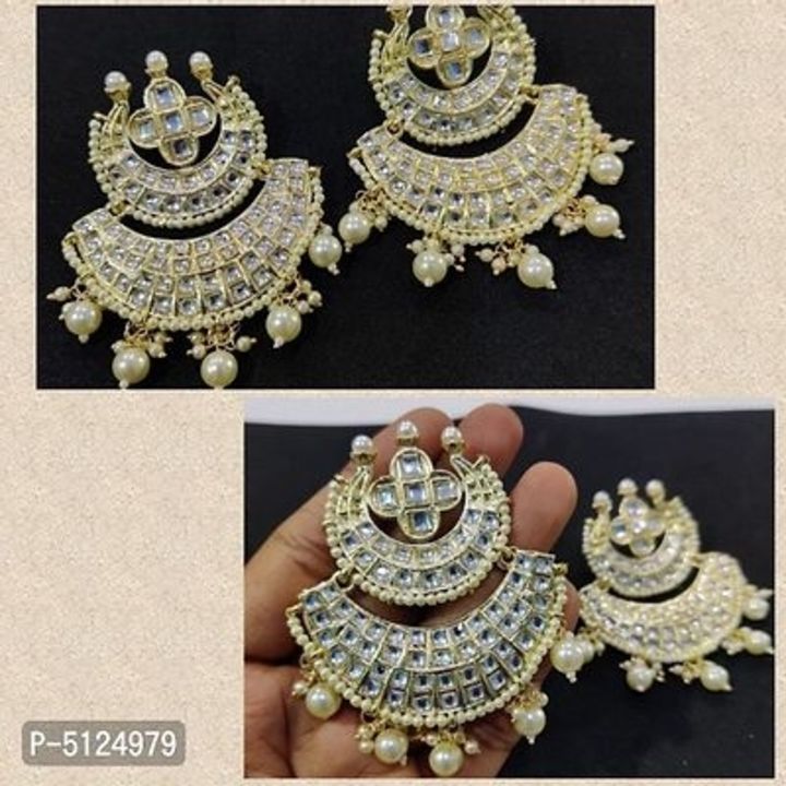 Bollywood Style Earrings For Women's

Color: Golden
Style: Drop Earrings
Material: Alloy
Stone Type: uploaded by Naari Collection on 6/9/2021