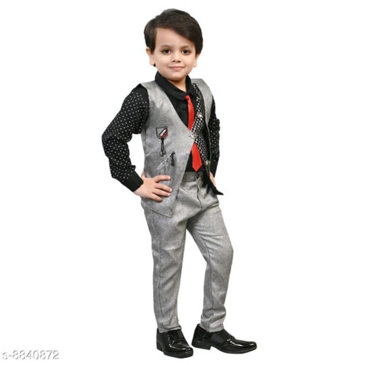 Kids clothes uploaded by Saurabh Kumar on 6/9/2021