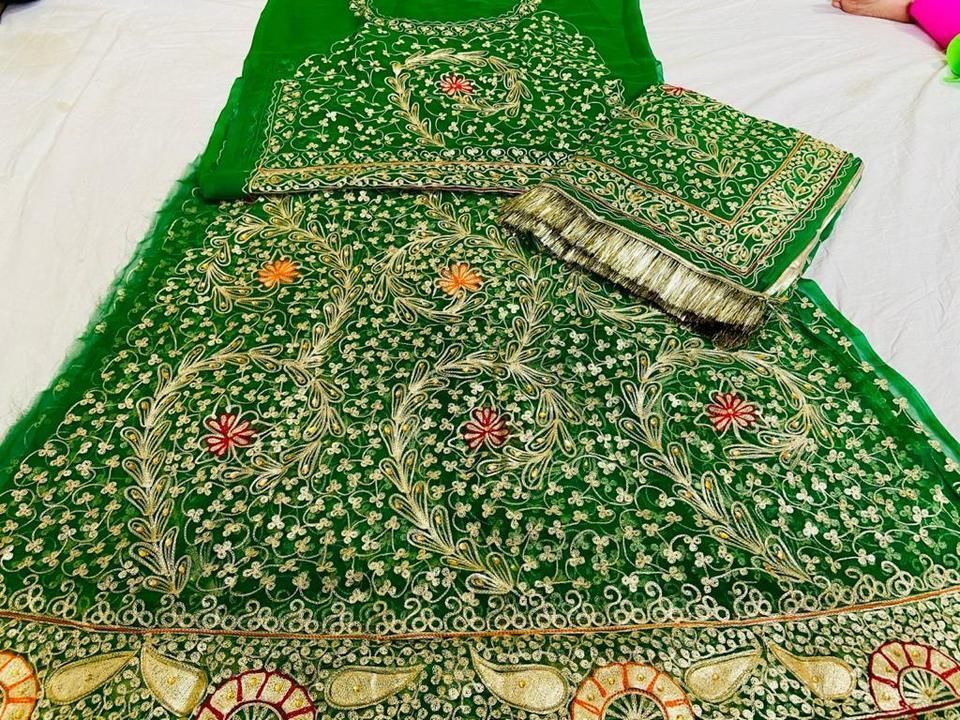 Post image मुझे Rajputi dress odna poshak की 100 Pieces चाहिए।
मुझे जो प्रोडक्ट चाहिए नीचे उसकी सैंपल फोटो डाली हैं।