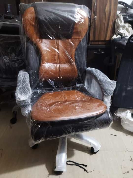 Double cusion boss chair  uploaded by business on 6/12/2021